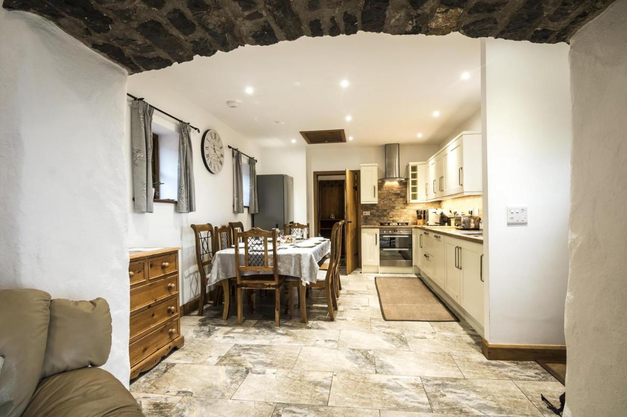 Orchard Cottage - Luxurious Barn Conversion - Beavers Hill Manorbier Εξωτερικό φωτογραφία